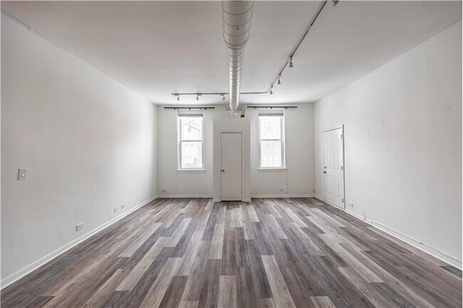 Building Photo - 1844 W Henderson St