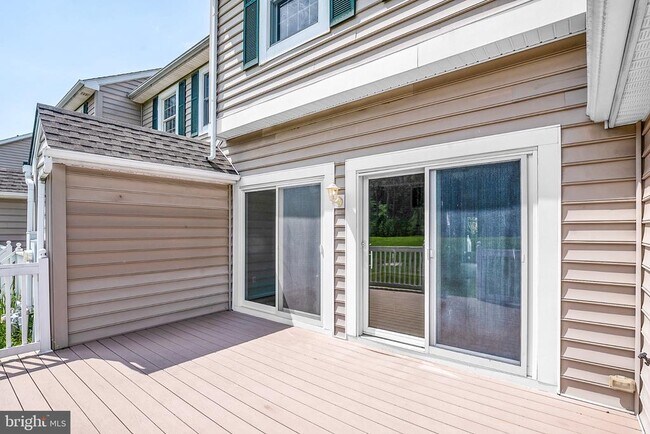 Building Photo - 7412 Tour Dr