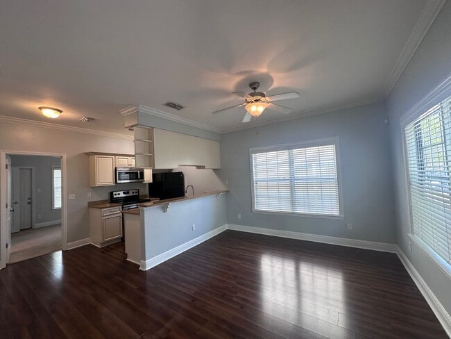 Building Photo - 1926 Corvallis Ave