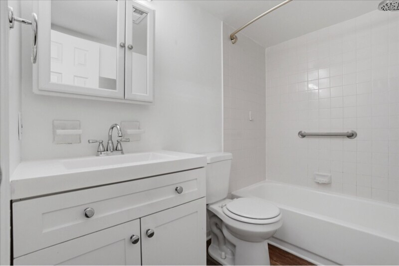 Building Photo - 4546 Rosemarie Dr