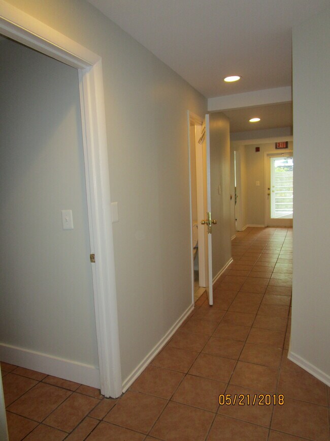 Hallway - 1844 Columbia Rd NW