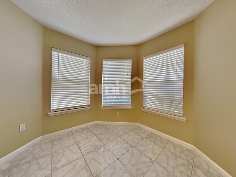 Building Photo - 9422 Daniels Mill Dr