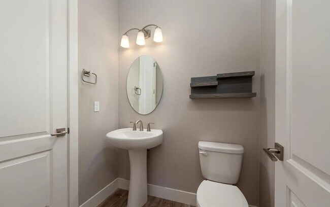 Building Photo - Gorgeous home in New Development