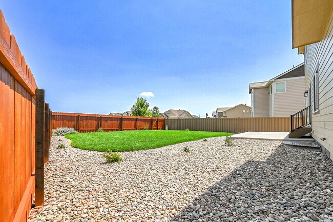 Building Photo - $2,650 - 4 Bed, 2.5 Bath Home with Fenced ...