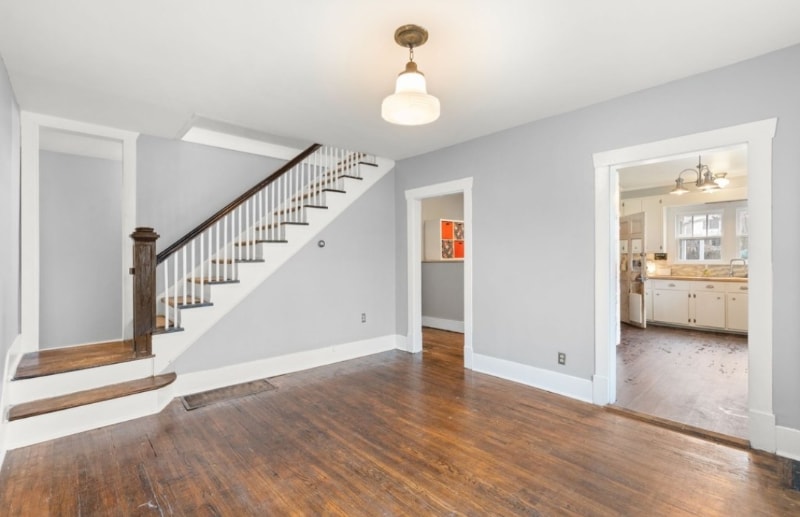 Building Photo - 1204 McGavock Pk