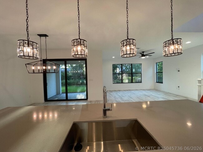 Building Photo - 4415 Arcturus Ln