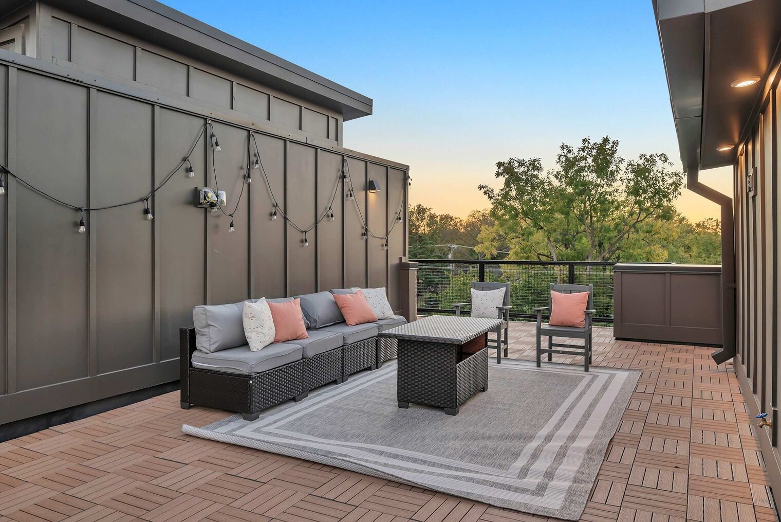 Building Photo - 1701 Portland Ave