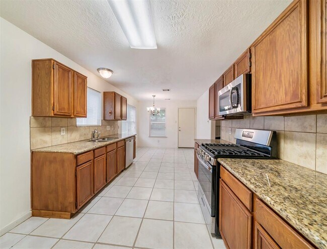 Building Photo - 4906 Pleasant Plains Dr