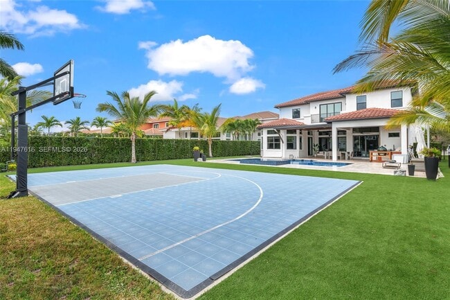 Building Photo - 10220 Sweet Bay Ct