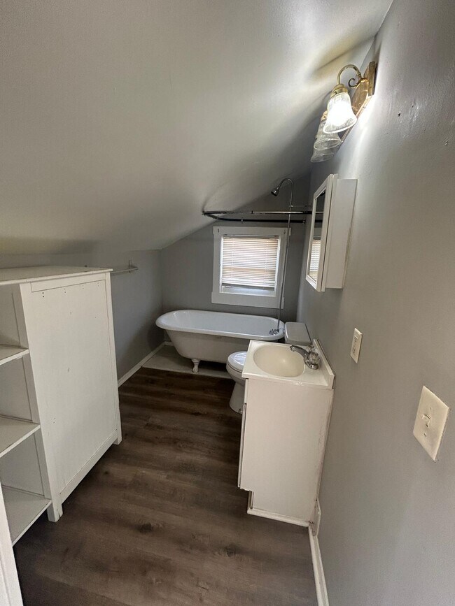 Building Photo - 4030 Taylor Blvd