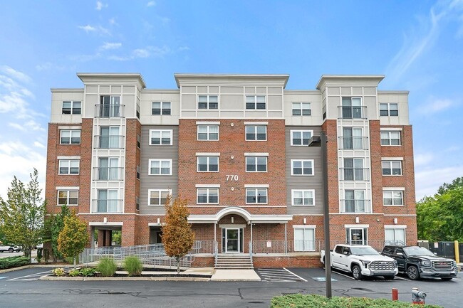 Building Photo - 770 Washington Ave