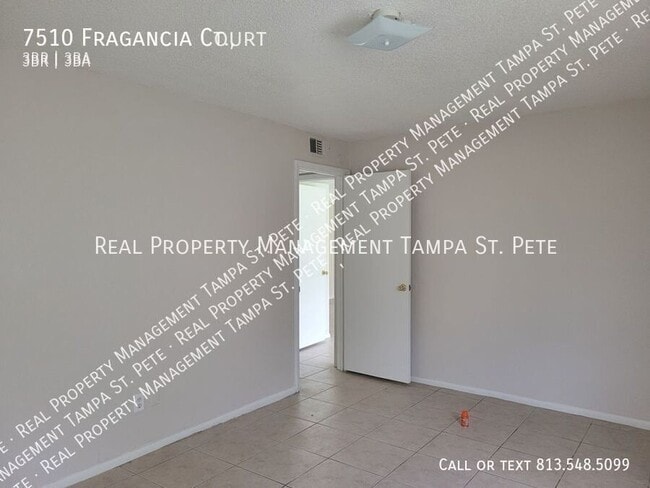 Building Photo - 7510 Fragancia Ct