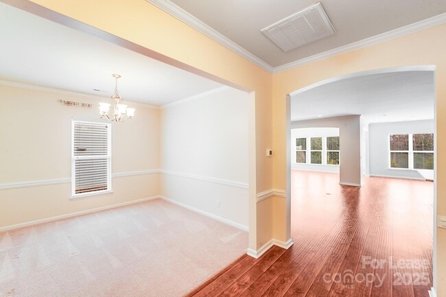 Building Photo - 7012 Kitty Hawk Ln