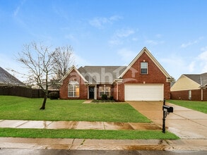 Building Photo - 2458 Baird Dr