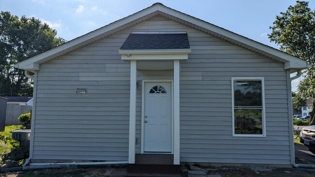 Building Photo - 150 Nightingale Ave