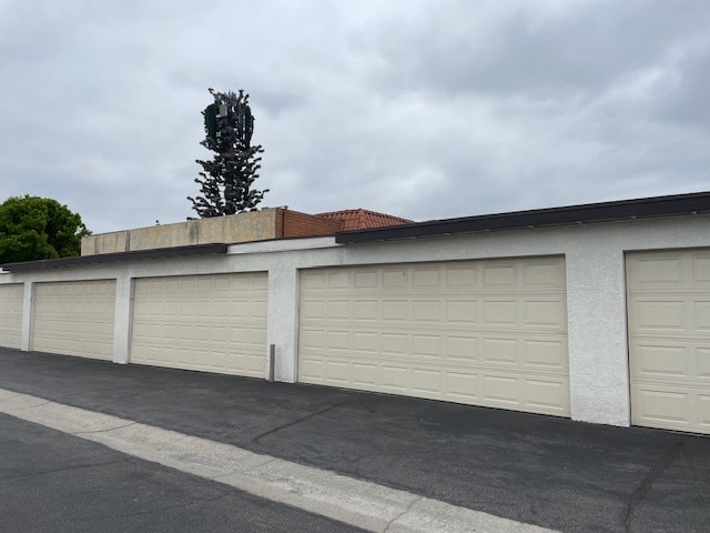 covered , assigned parking for your convenience - 20904 Bloomfield Ave