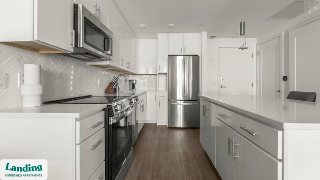 Building Photo - 1950 Mayfair St