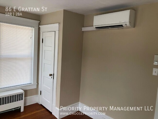 Building Photo - 86 E Grattan St