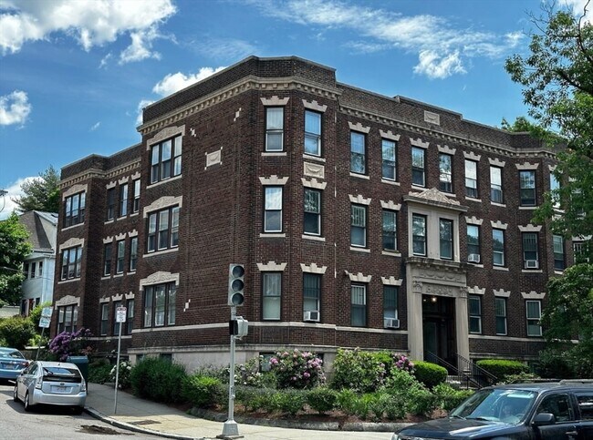 Building Photo - 224 Jamaicaway