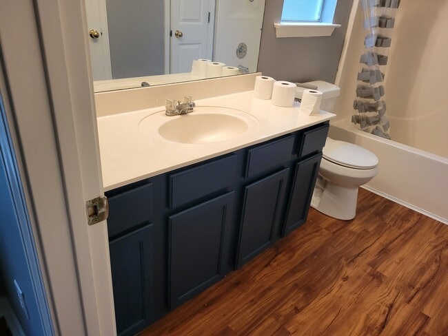 Building Photo - 1317 Jasmine St