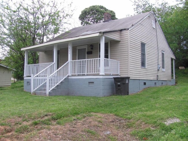 Primary Photo - 1402 Harrison Ave