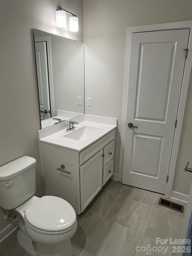 Building Photo - 5013 Griers Hl Dr