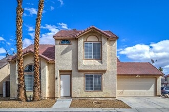 Building Photo - 2-story Home with 4 Bedrooms in the Northeast Area