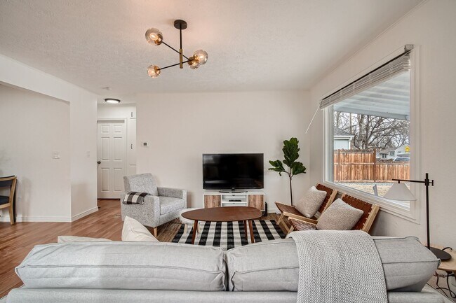 Building Photo - Wheat Ridge Gem with Convenient Access to Denver & the Foothills