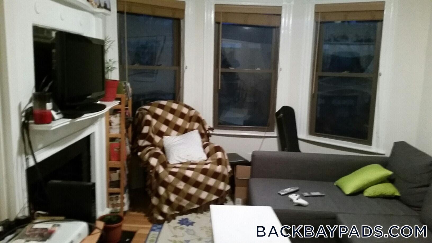 Building Photo - 49 St Germain St