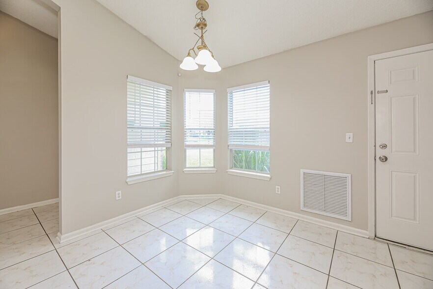 Building Photo - 2364 Tigress Ln