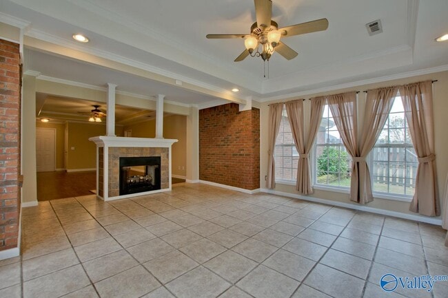 Building Photo - 131 Clubhouse Ln