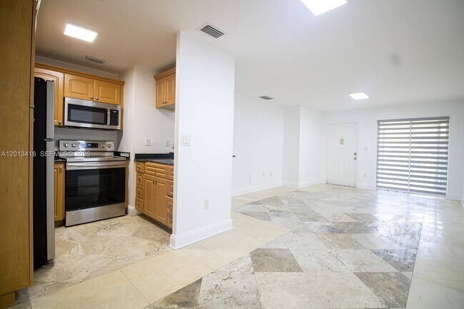 Building Photo - 15629 SW 73rd St