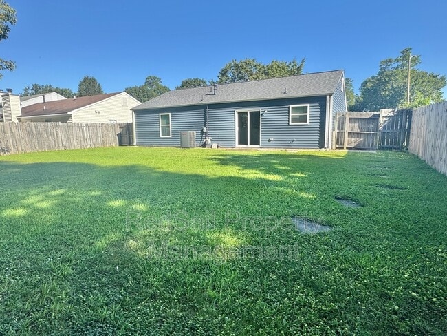 Building Photo - 520 Michael Irvin Dr