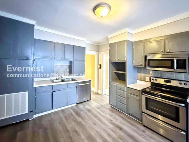 Building Photo - 50% OFF THE First FULL MONTH’S RENT! Limited Time Special Offer - Split your security deposit pay...