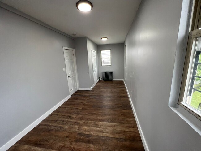 Unit 2 - 317 Coit St