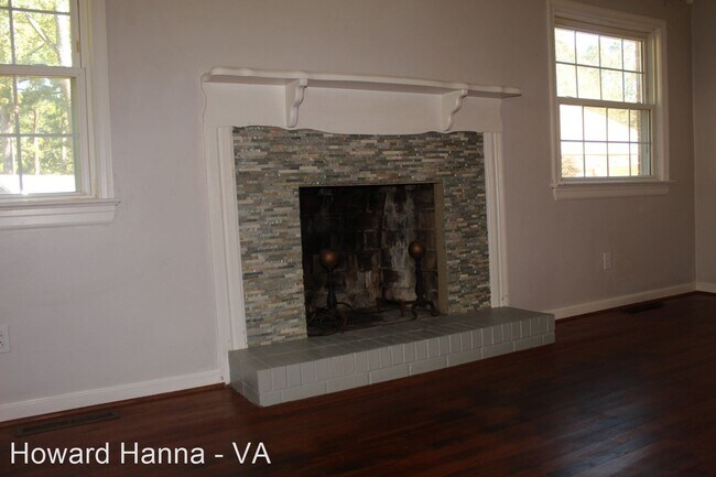 Building Photo - 4 br, 3 bath House - 605 Runnymede Court