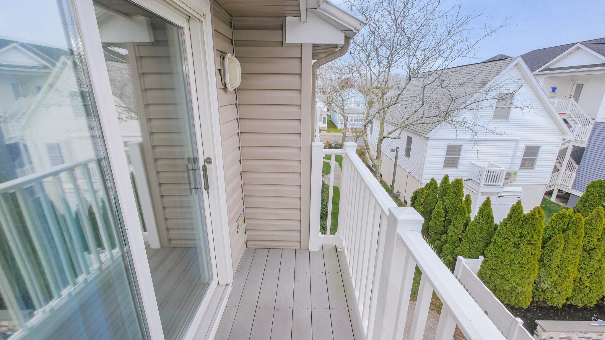 Building Photo - 16 N Monroe Ave