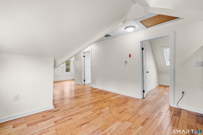 Building Photo - 693 Dixwell Ave