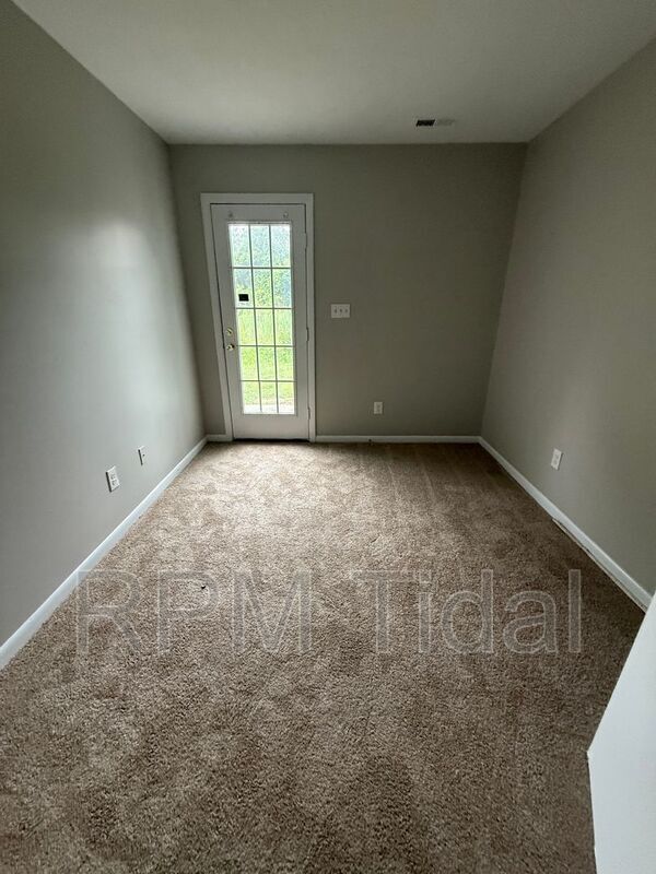 Building Photo - 70 Riverchase Dr