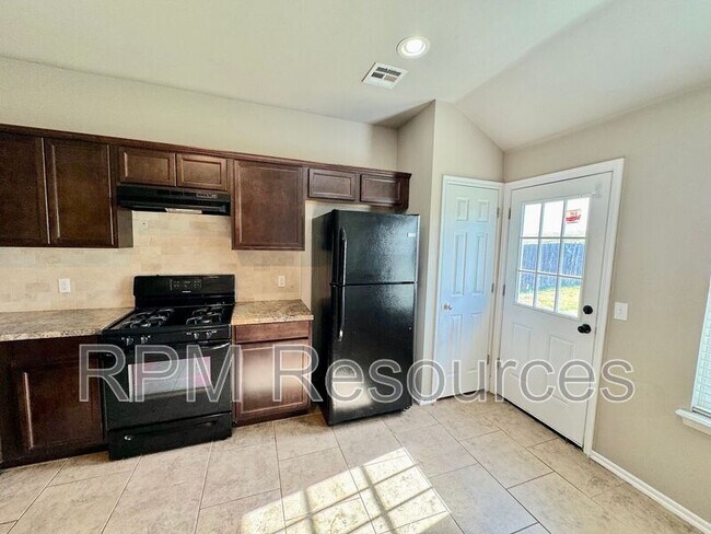 Building Photo - 2920 Cider Mill Ln