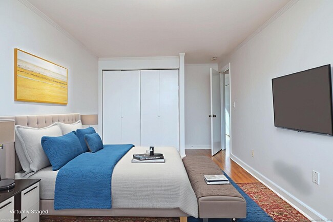 Building Photo - 245 Sunnyridge Ave