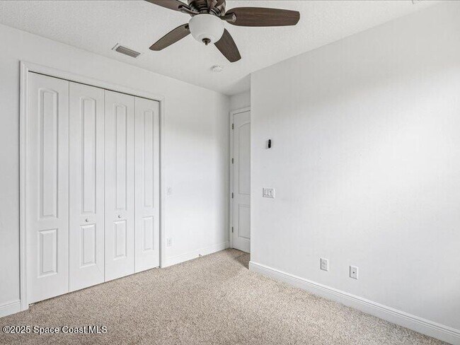 Building Photo - 7921 Mocan Ct