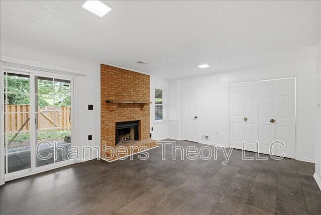Building Photo - 6591 Zoysia Ct