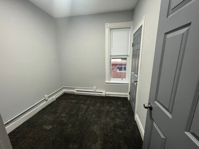 Building Photo - 8100 W National Ave