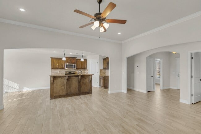 Building Photo - 1101 Chattie Dr