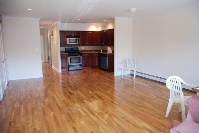 Building Photo - 1831 83rd St