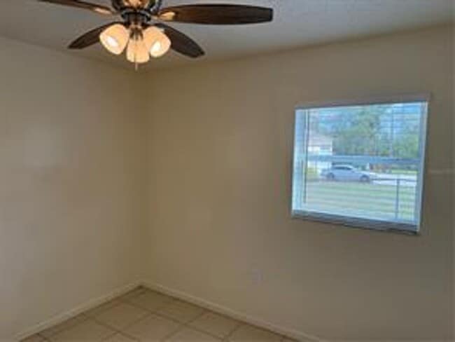 Building Photo - Leesburg Duplex