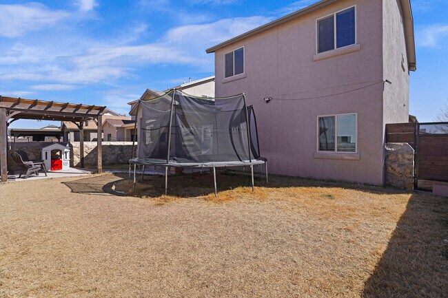 Building Photo - 3873 Loma Cortez Dr