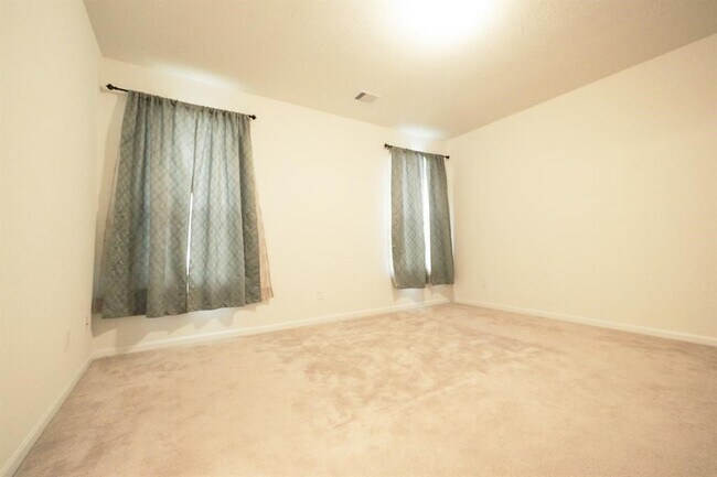 Building Photo - 4426 S Vineyard Mdw Ln