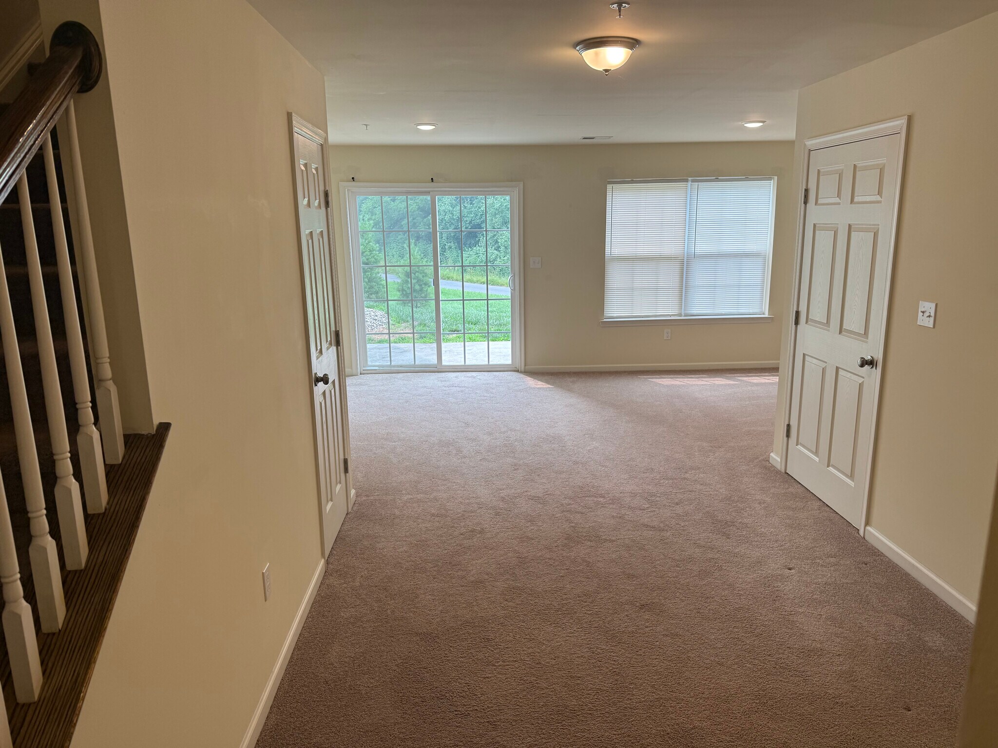 Building Photo - 2073 Arey Ln